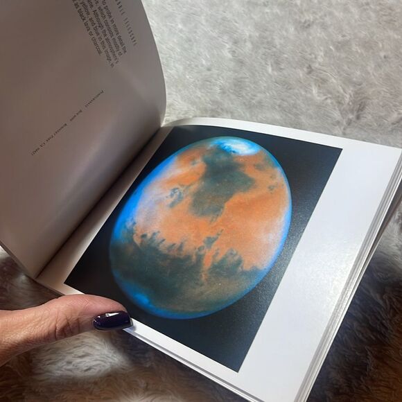 Space views from the Hubble telescope, a book of postcards - Picture 4 of 5